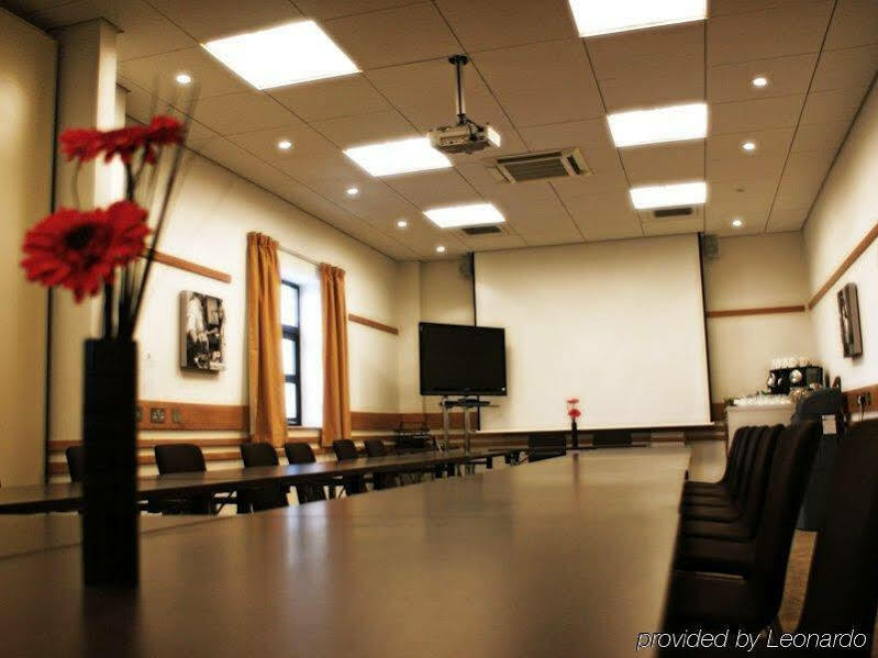 Ibis Southampton Exterior foto